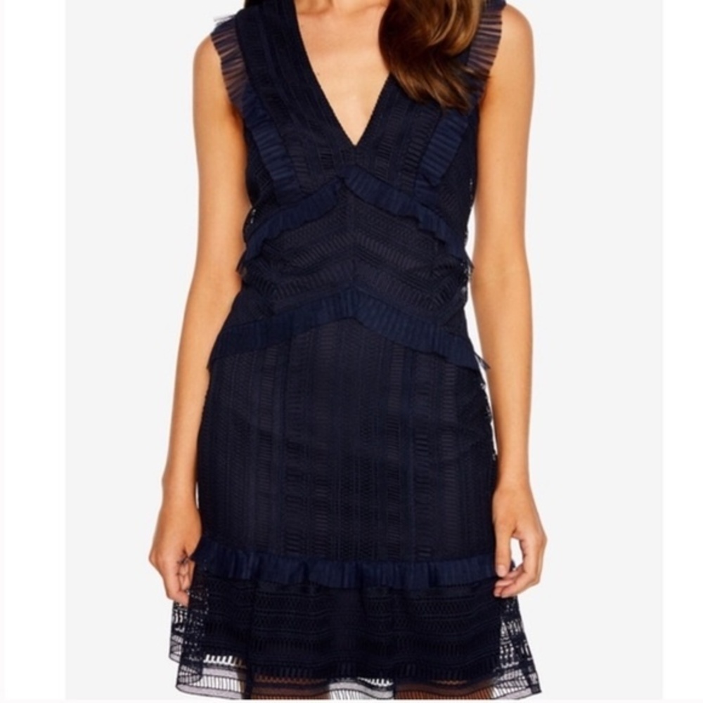 Bardot Kristen V-Neck Sleeveless Lace Dress w/ Ruffled Trim navy blue size 6/s